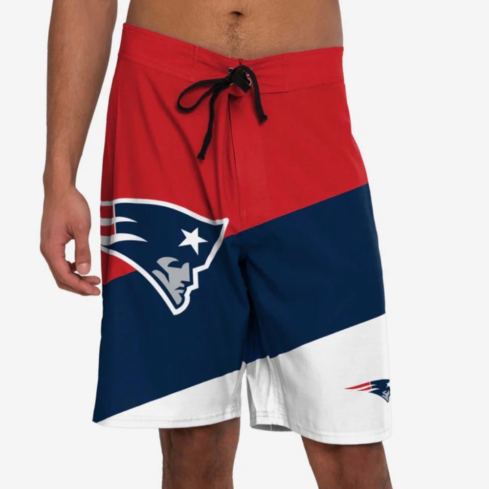 NEW NFL New England Patriots Color Dive Boardshorts NWT Size large
